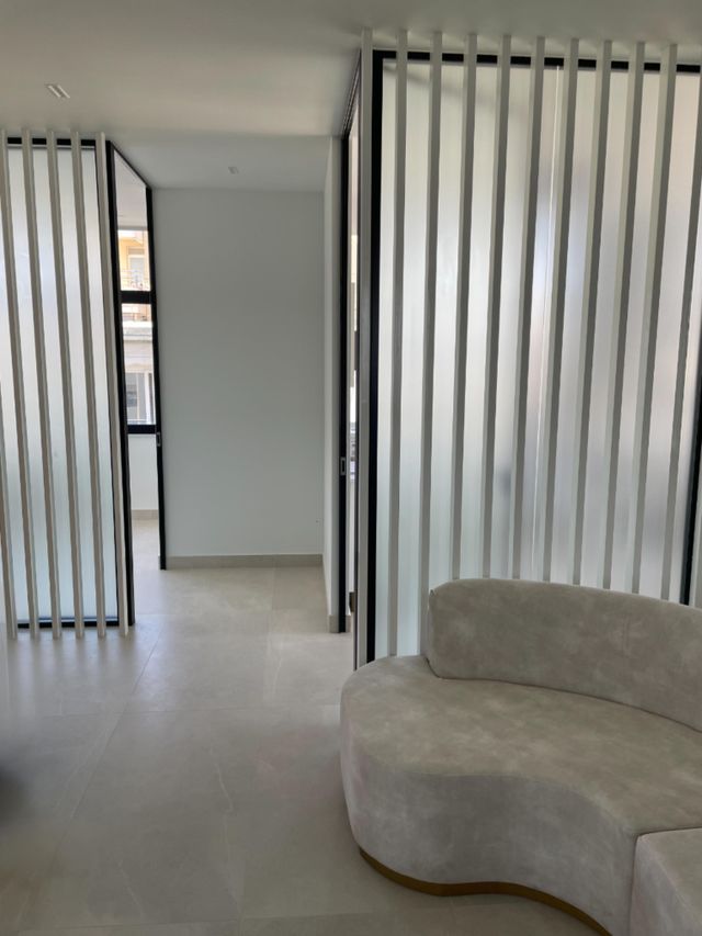 Category Item Preview Image 6