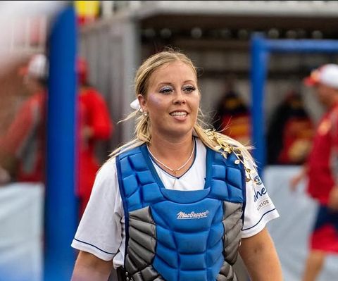 Η Ε.Ο.Μ.Σ. ανακοινώνει την Chelsea Lisikatos ως Προπονήτρια της Εθνικής Σόφτμπολ U22