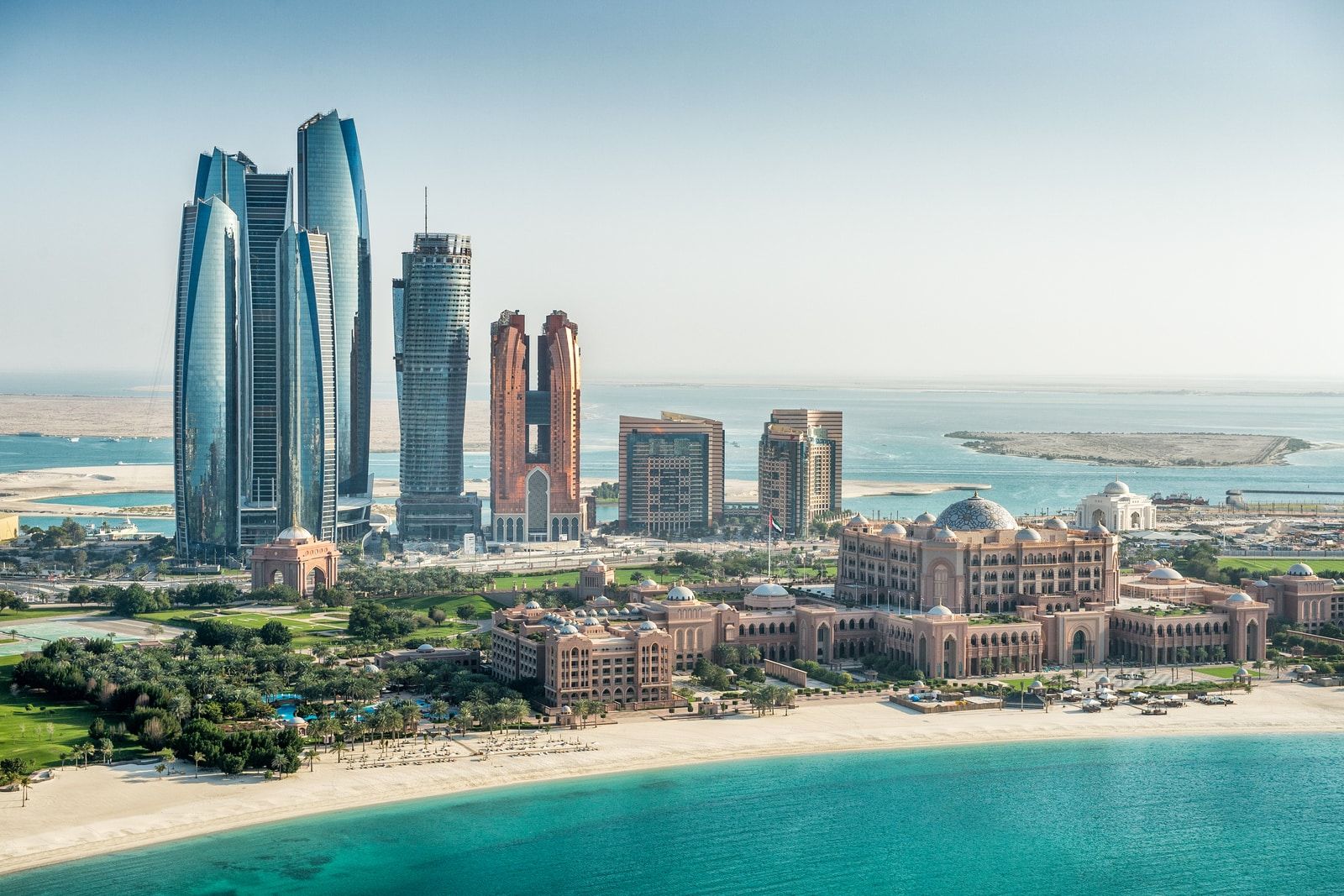 Abu Dhabi Luxury Yacht Charter Guide