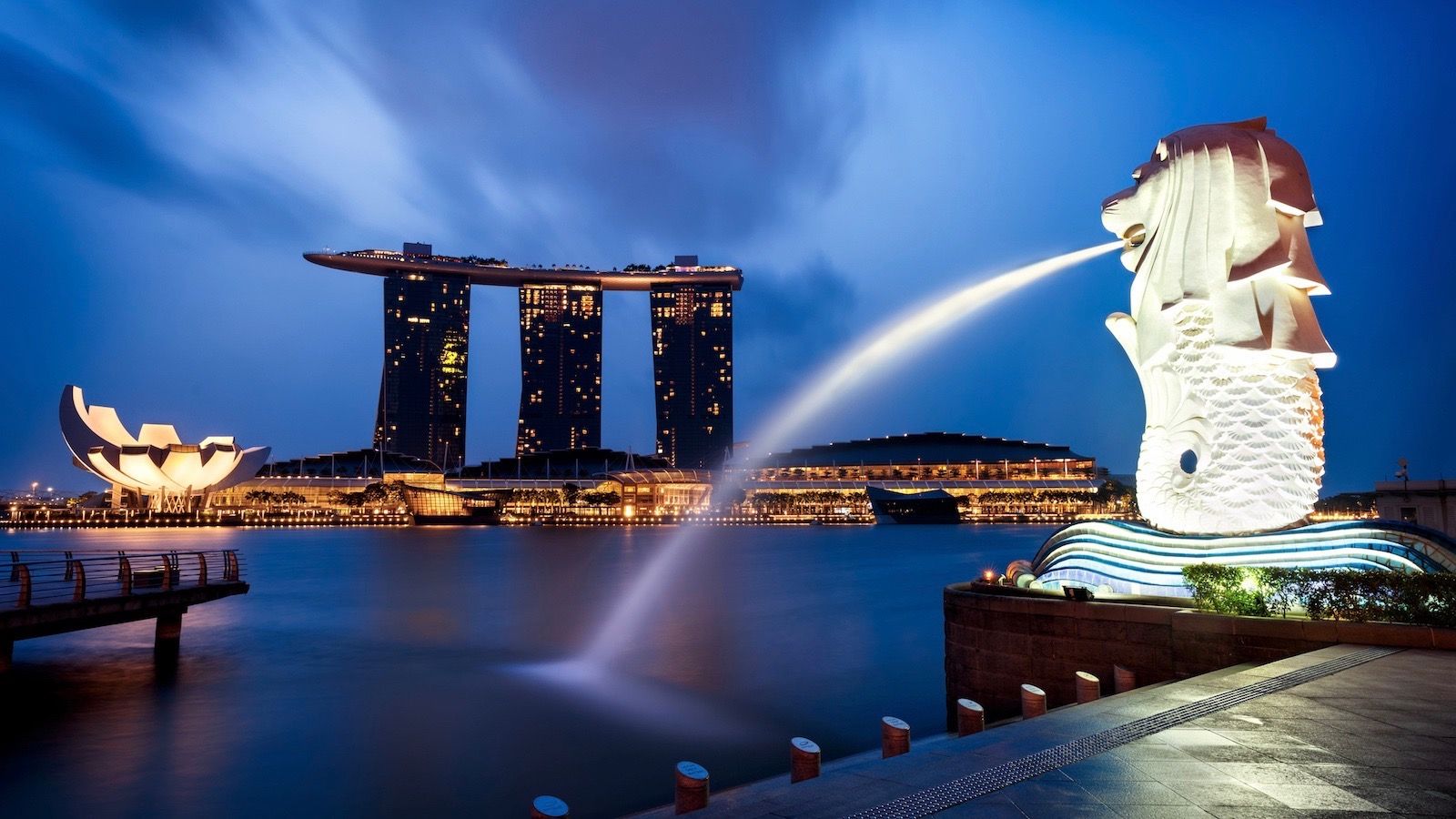Singapore Luxury Yacht Charter