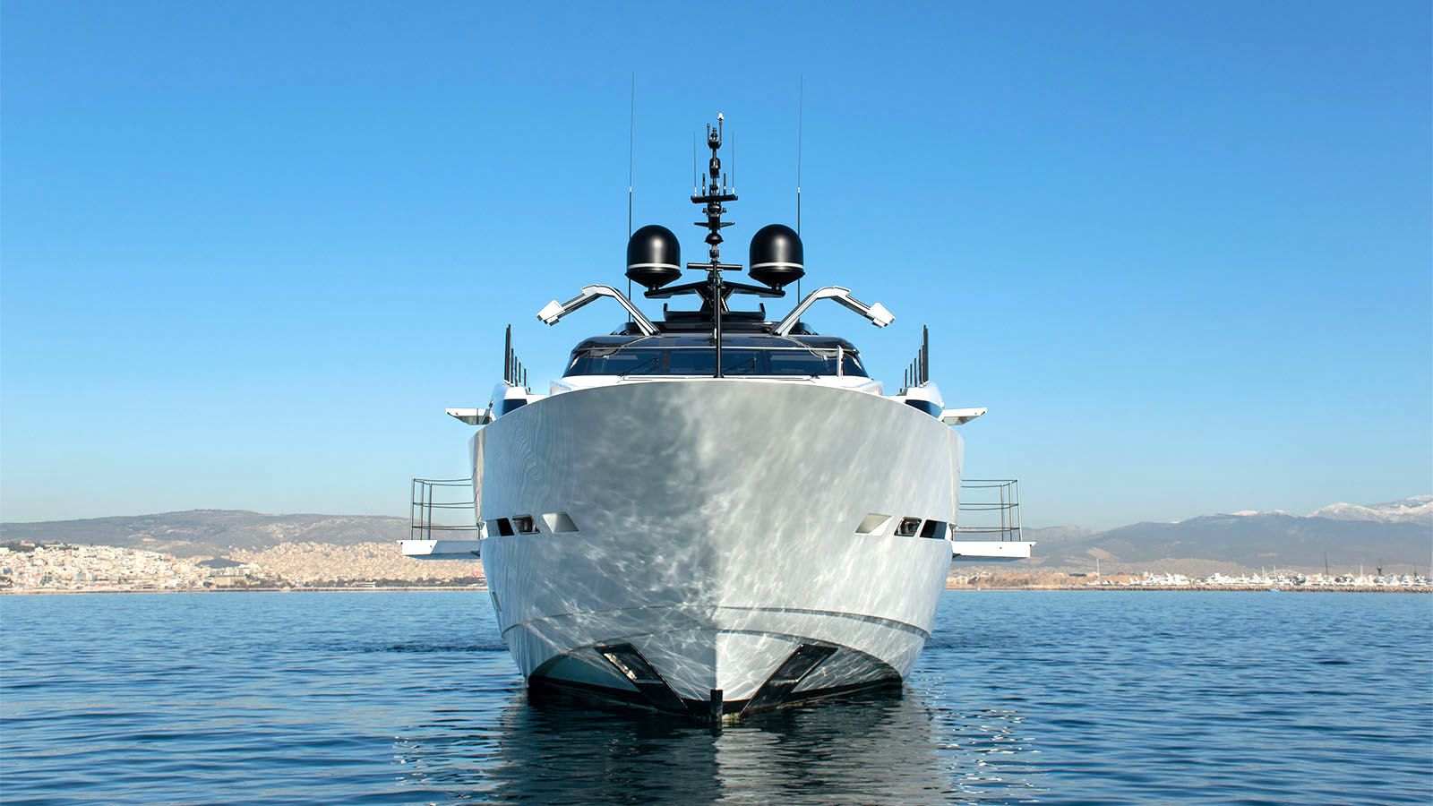 different types of motor yachts