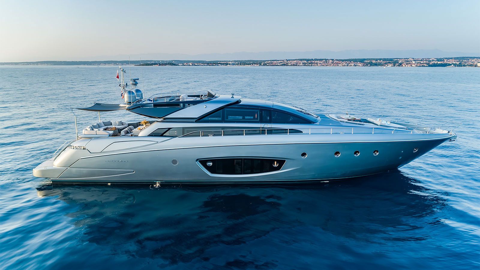 86'8''/26.4m Riva M/Y MY CHOICE sold by IYC