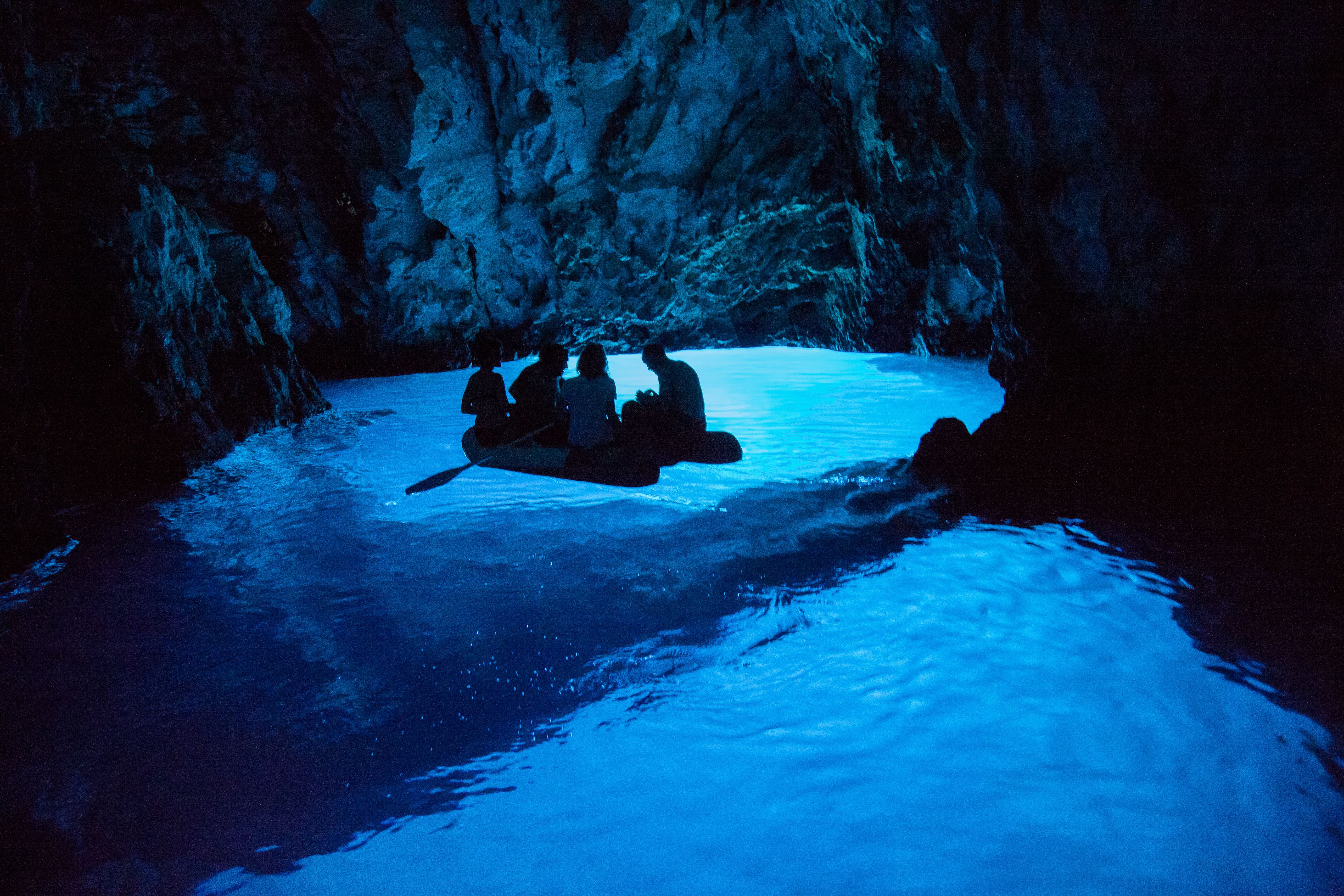 The Blue Grotto, Biševo
