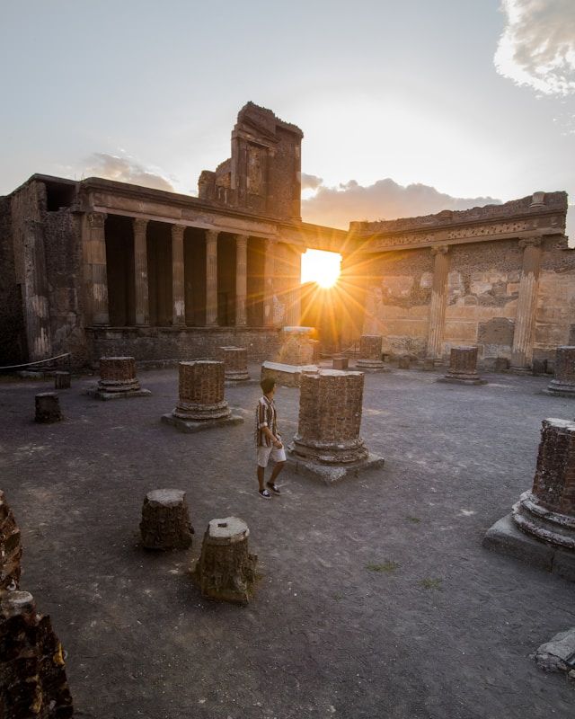 Explore the Ancient City of Pompeii!