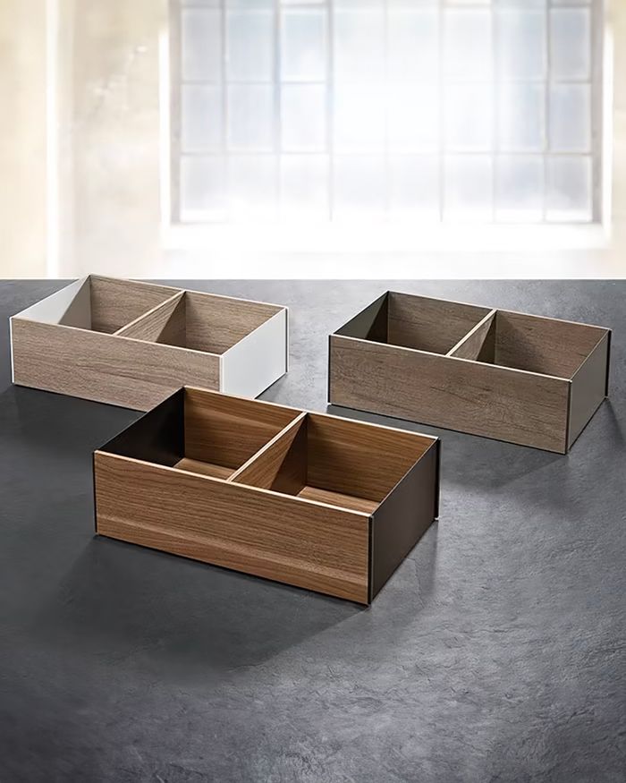 Drawer dividers from BLUM's Ambia Line, featuring an elegant design, available at Mebel Arts for smart storage.